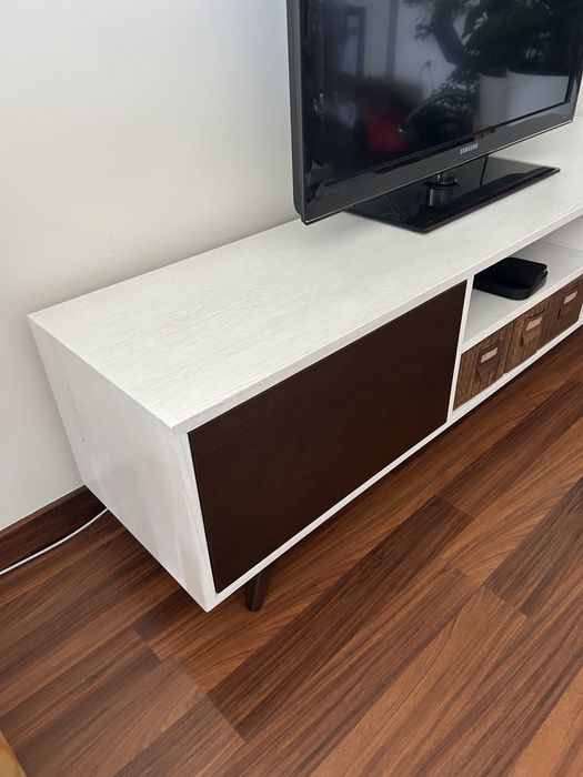 Movel aparador de TV