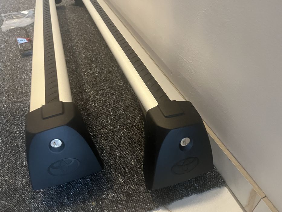 Nowe, oryginalne belki dachowe, bagażnik dach , Toyota Rav 4 V 2019