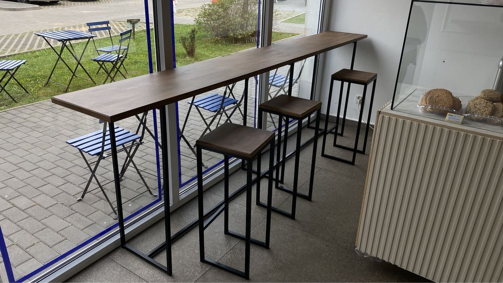 Hoker, krzesło barowe