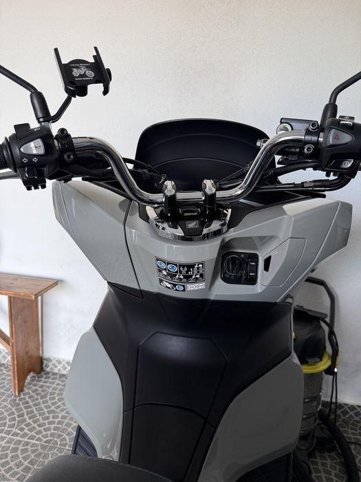 PCX 2023 - como nova