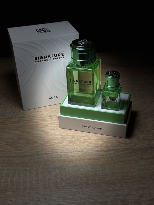 Original. Набір парфумів Signature Aura. Нові
