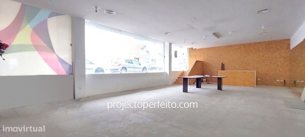 Loja  Arrendamento em Santa Maria da Feira, Travanca, Sanfins e Esparg