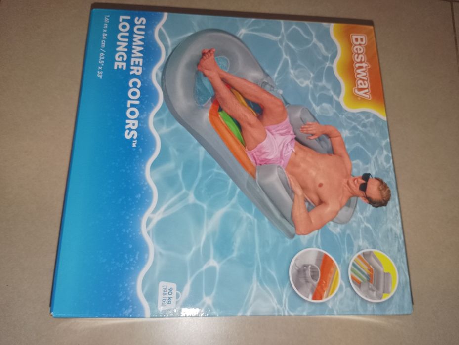 Espreguiçadeira insuflável nova