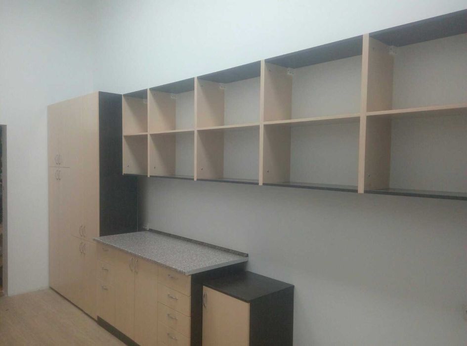 Стіл лабораторний