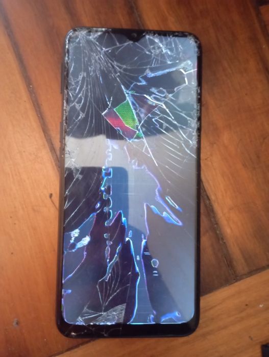 OPPO a54s ecrã partido