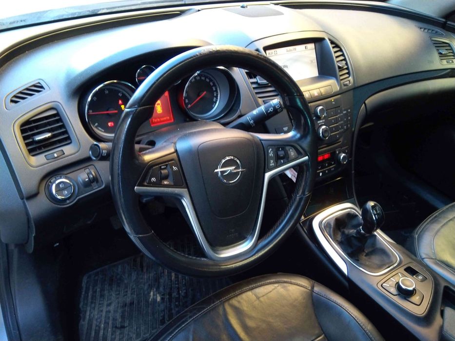 OPEL INSIGNIA A Sports Tourer - 2009 - Para Peças