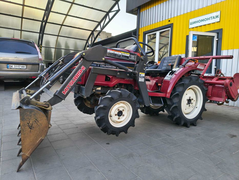Японський мінітрактор Mitsubishi MT 165