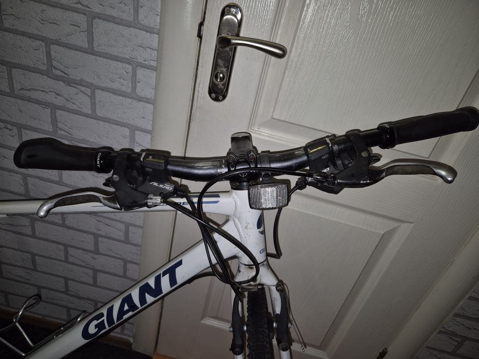 Велосипед Giant (26″, S) — міський/гірський, робочий