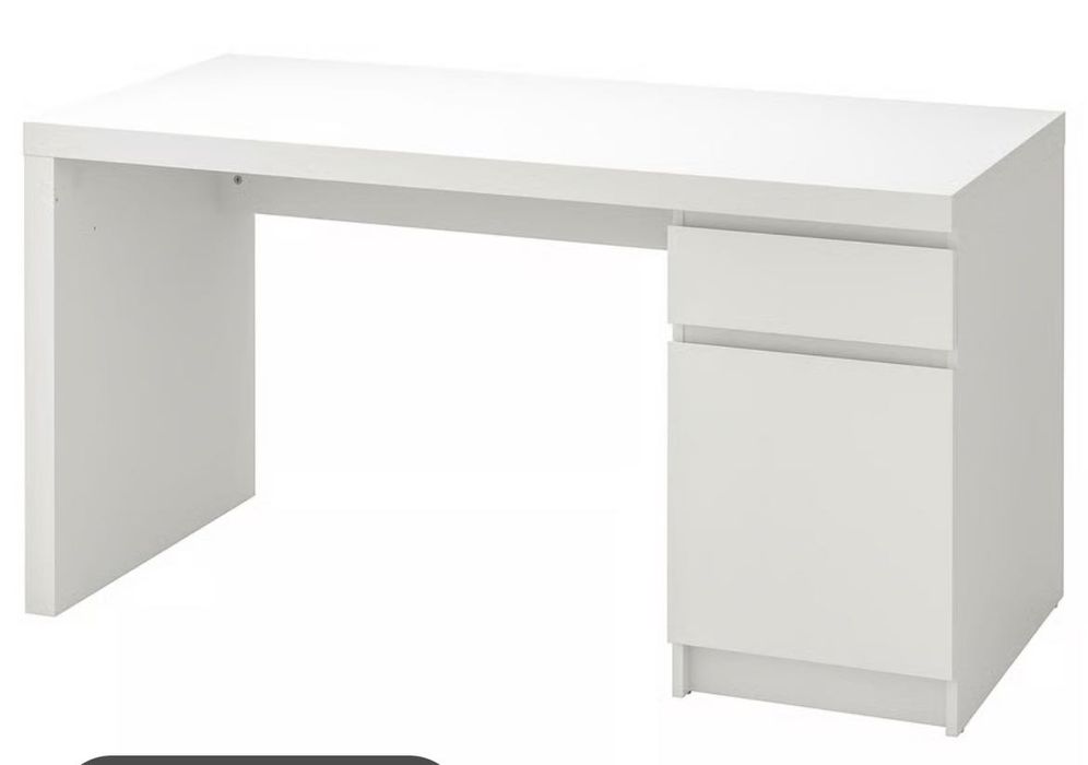 Sprzedam białe biurko z ikea