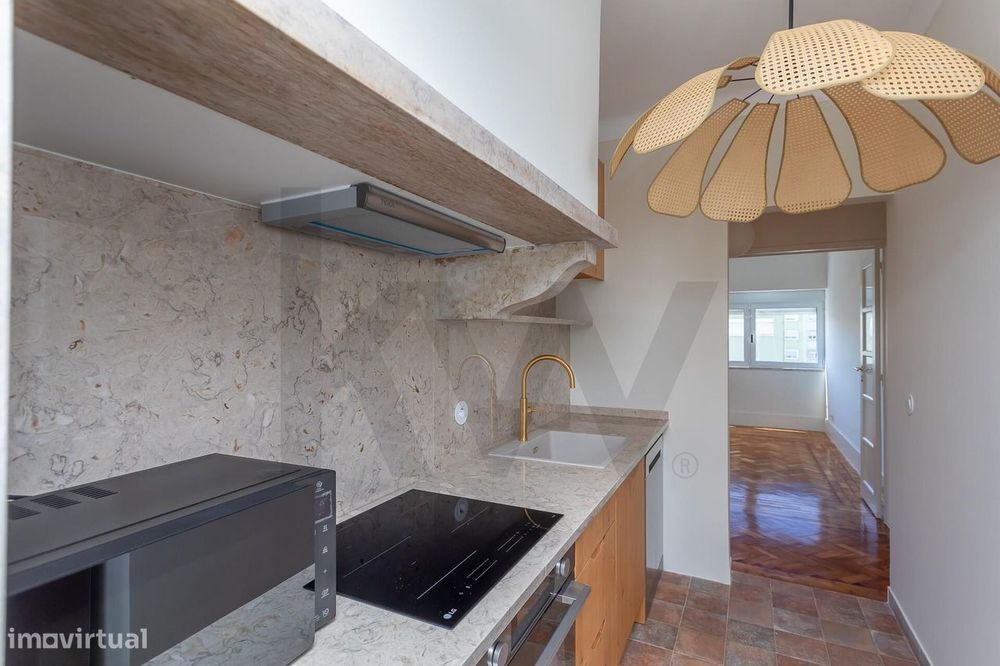 Apartamento T3 totalmente remodelado para Arrendamento | Avenida de Ro