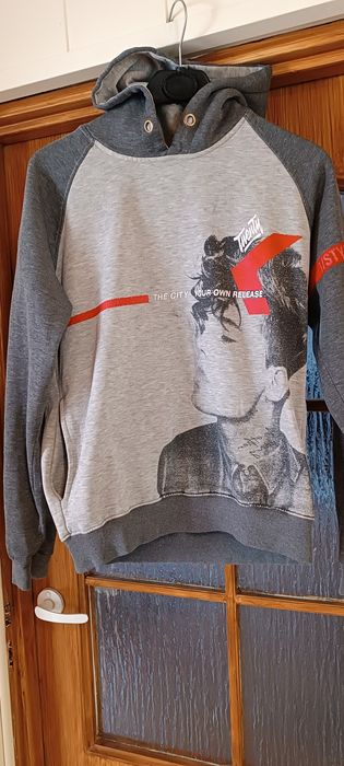 Męska bluza z kapturem