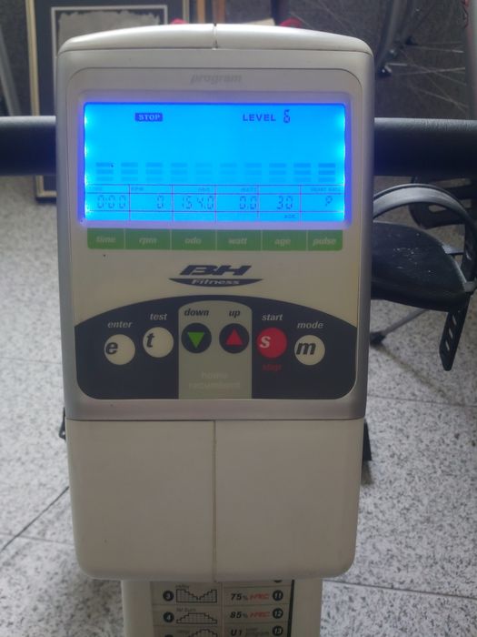 Bicicleta estaticas reclinada