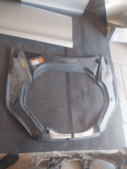 Підкапотний пластик Тесла с, Tesla model s 2012-