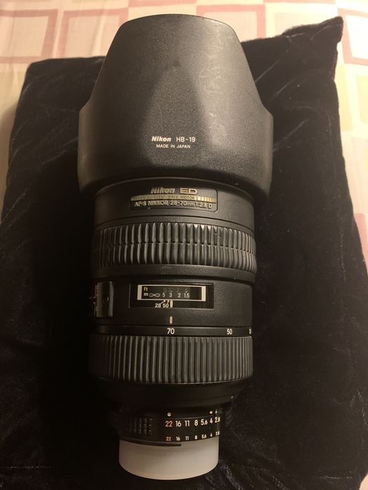 NIKON ED AF-S NIKKOR 28-70MM 2.8 D -  funcional e lentes sem fungos, para usar em manual focus!