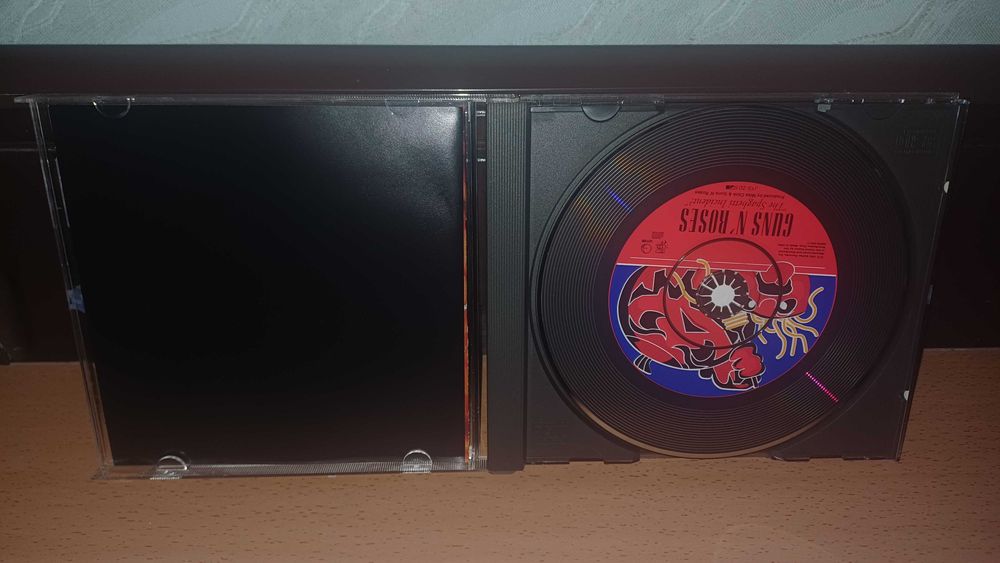 Guns N' Roses - "The Spaghetti Incident?" [CD]