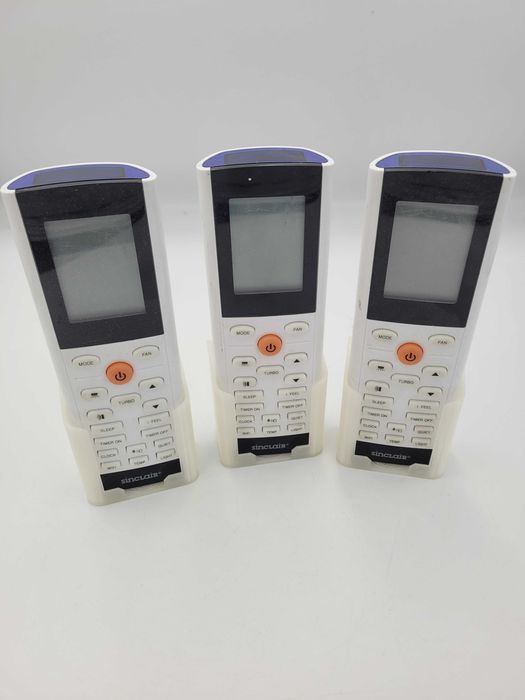 Uchwyt ścienny do pilota Sinclair