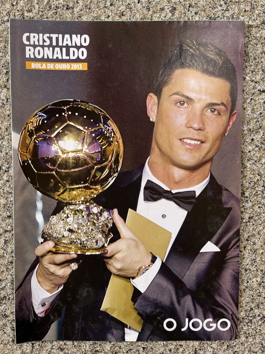 40 posters do jornal O JOGO