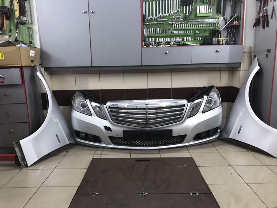 Mercebes w 212  бампер