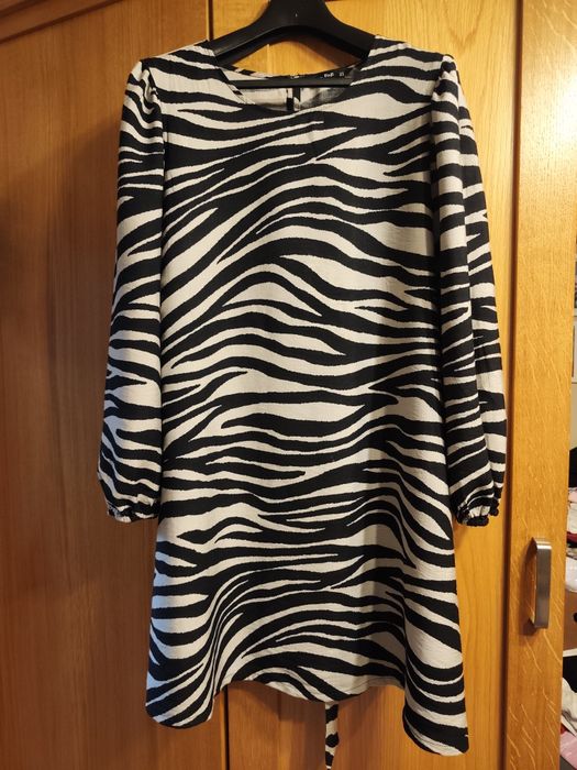 Sukienka firmy F&F, rozmiar 50