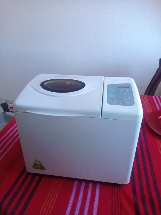 Хлібопічка автомат клатронік