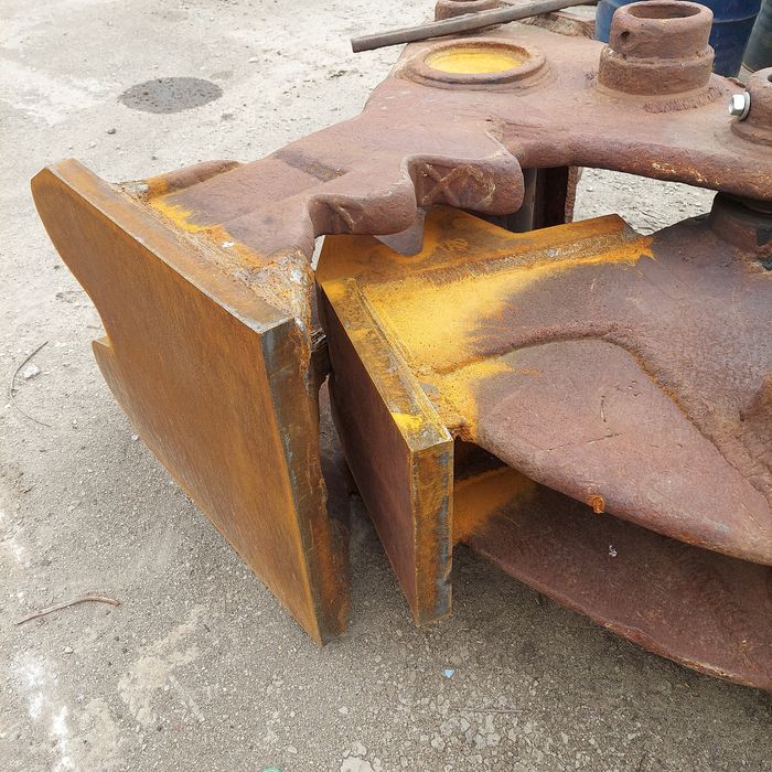 Продам гидроножницы на экскаватор