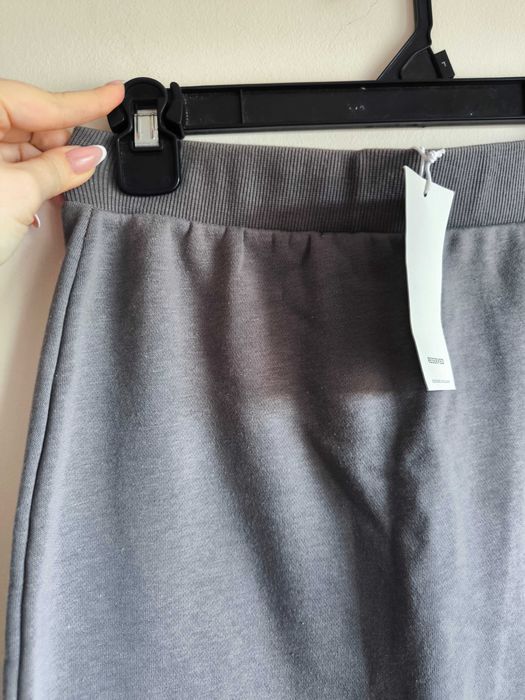 Nowa z metką! Szara, ciepła spódnica Reserved – rozmiar S/36