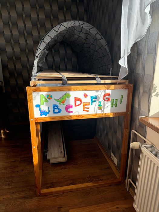 Sprzedam łóżko piętrowe