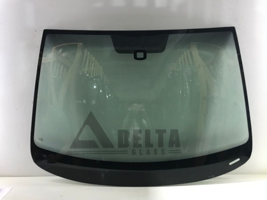 Volkswagen Touran (2003-2010) - лобове скло