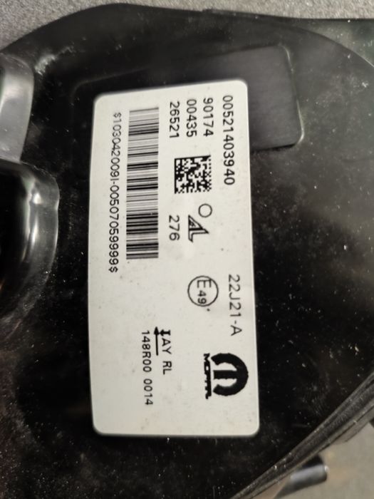 Fiat 500 500E Przedni prawy lewy halogen DRL