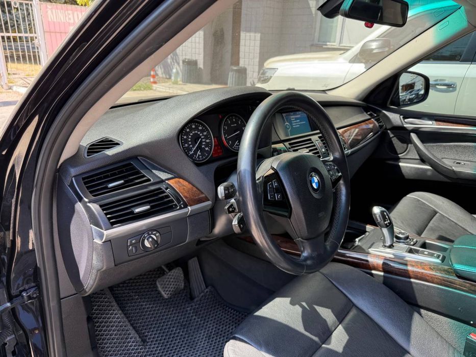 Продам х5 е70 35хi