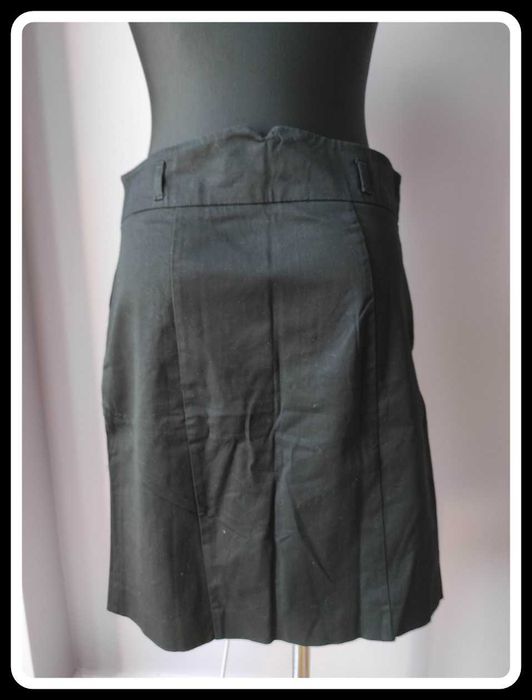 Czarna spódnica ZARA BASIC 40 L z kieszeniami