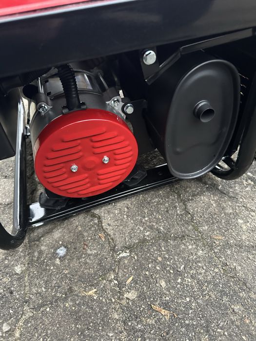 Бензиновый Генератор 4,5кВт 3ф