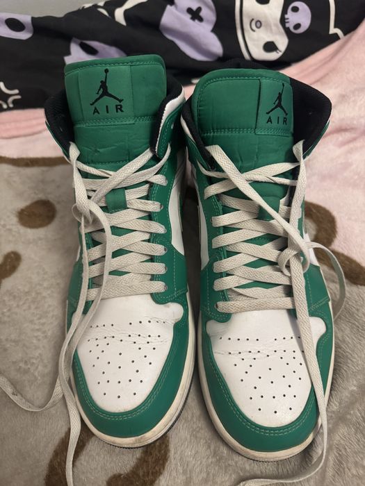 Jordan air mid 1