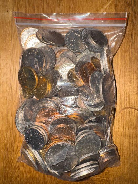 Saco de Moedas  - Portuguesas e Estrangerias - 1kg