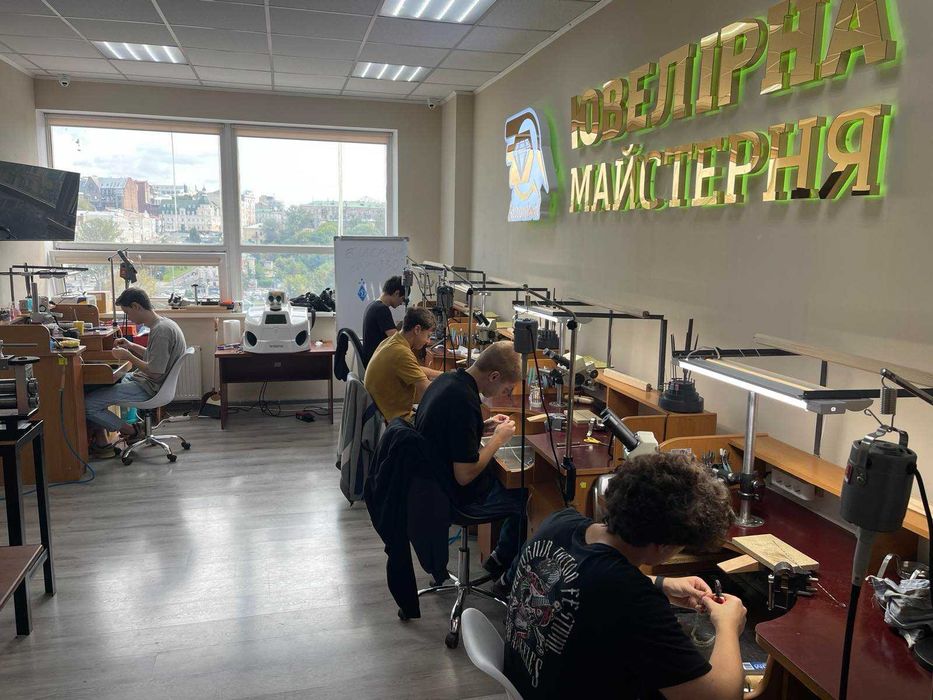 Безкоштовна школа ювелірів у м. Харкові