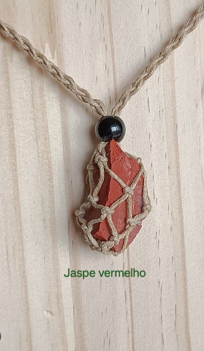 Colares pedras naturais