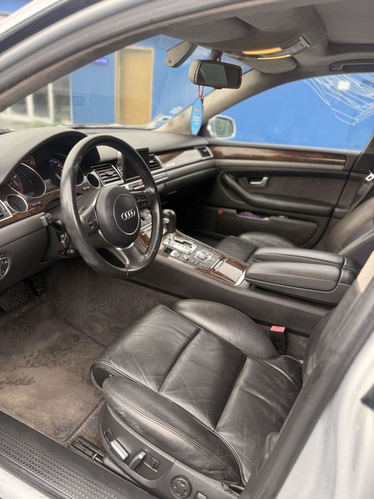 Audi A8 4.2 v8 335cv Nacional