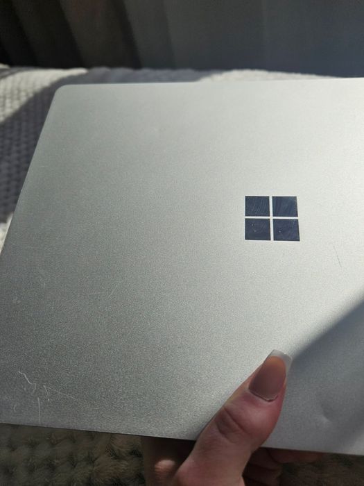 Laptop microsoft surface go2