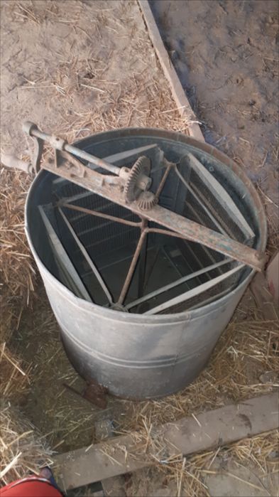 Медогонка на 4 рамки