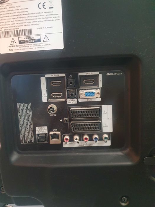 Телевізор SAMSUNG 32