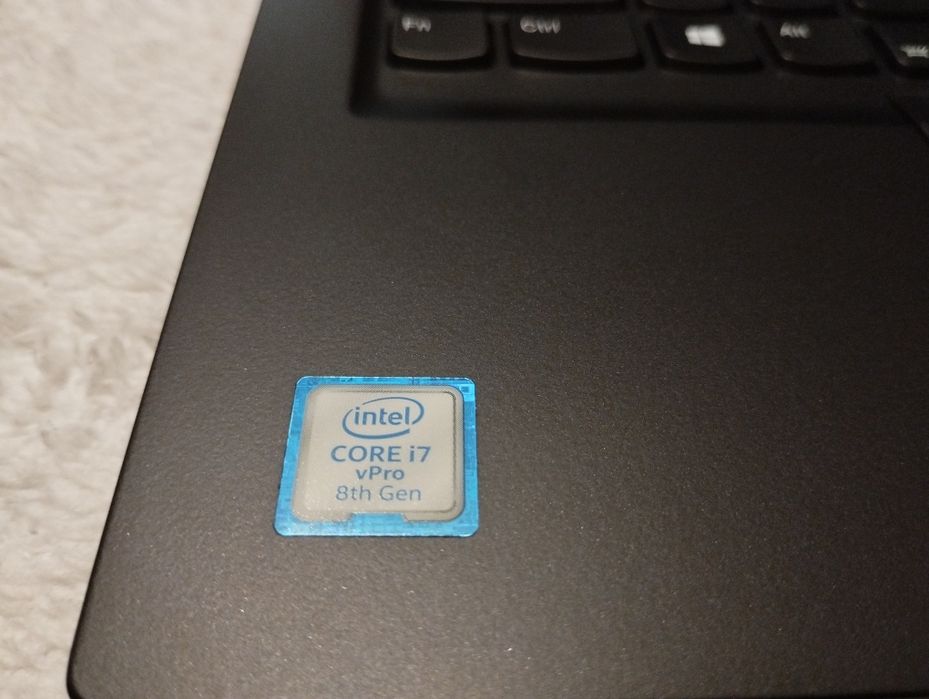 Ноутбук Lenovo T490s i7-8665U/16Gb DDR4/SSD 256Gb/подсветка