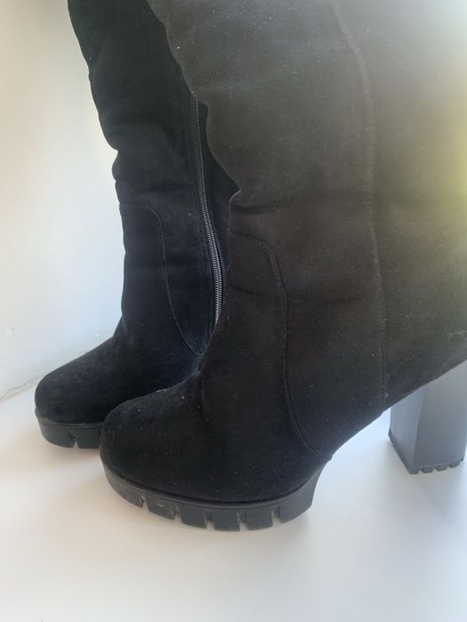 Чоботи зимові.