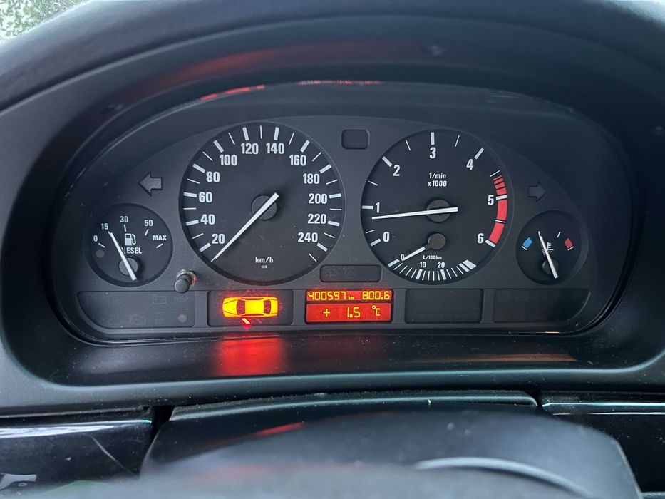 samochód BMW 520 (E39)