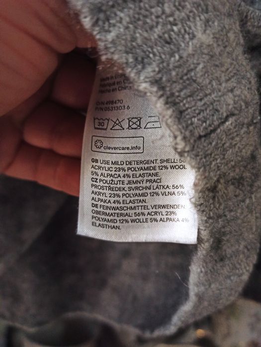 Sweter H&M w składzie wełna