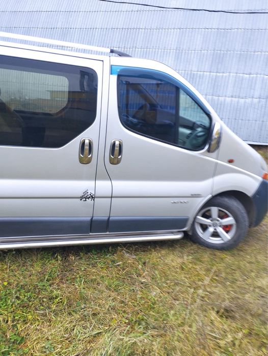 продам авто рено трафік