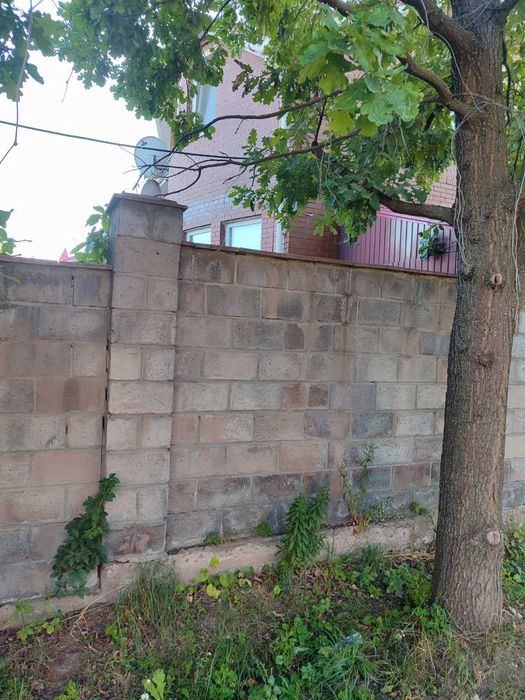 Продам будинок  в р-ні  Бобровиця  пров Кривоноса  2  й