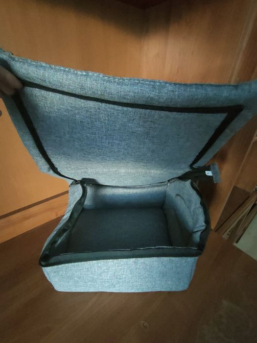 Materiałowe, legowisko, buda z odpinanym dachem.