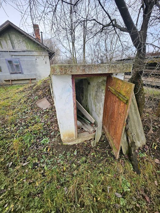 Будинок з ремонтом в хорошому стані за Галичем