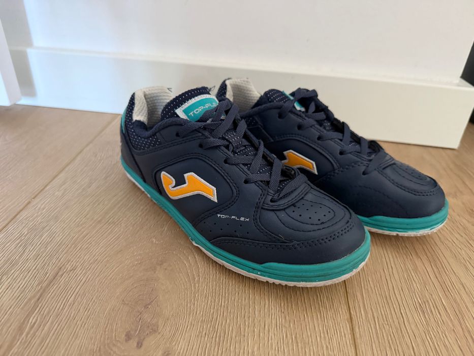 Chuteiras Joma Top Flex tamanho 33