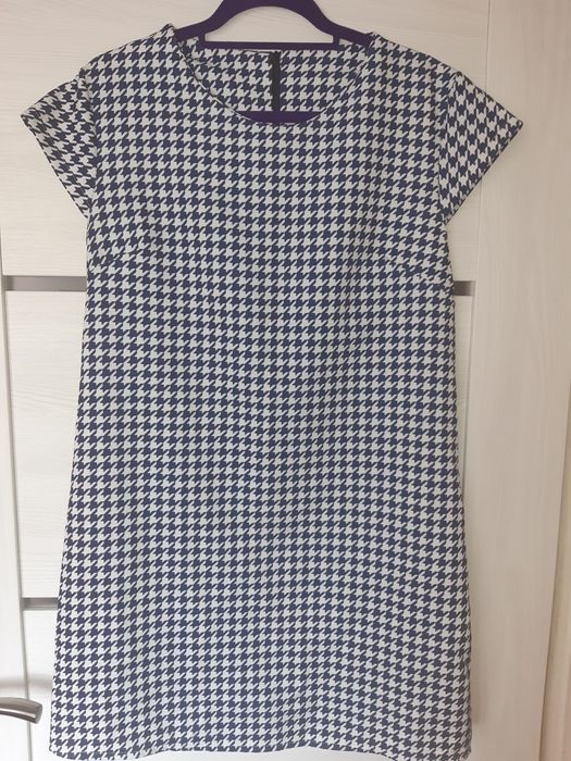 Sukienka w pepitkę granatowa L